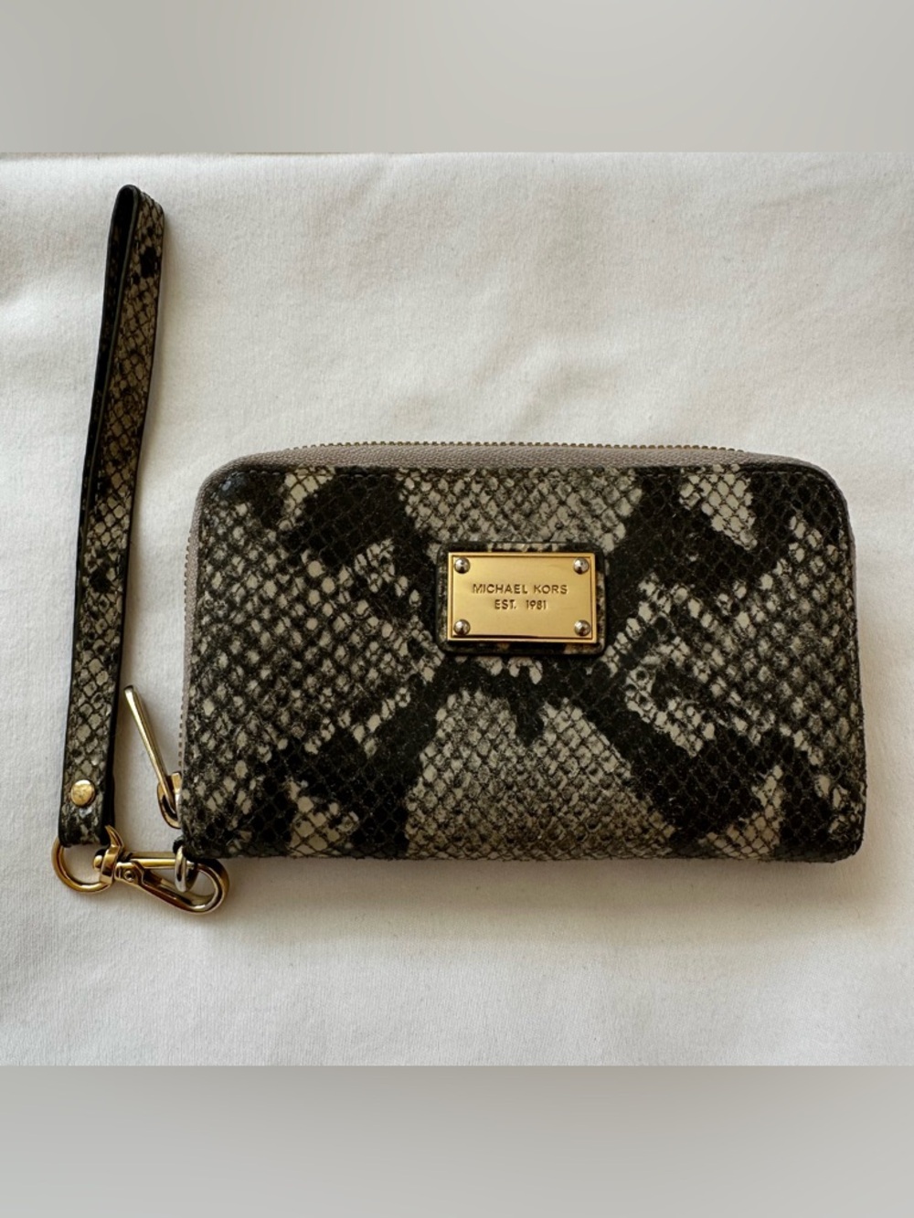 Michael Kors Jet Set Travel Continental Gray Tan Snake Embossed Wristlet Wallet